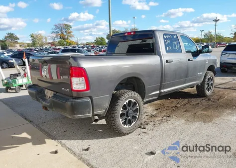 2022 Ram 2500 Tradesman 4X4 6'4 Box z USA, uszkodzony, nr VIN 3C6UR5CLXNG212098